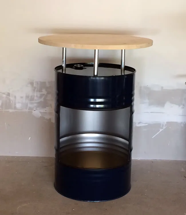 DIY: fertiger Stehtisch aus Ölfass