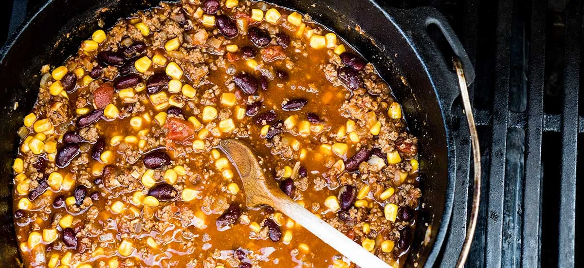 Chili con Carne aus dem Dutch Oven